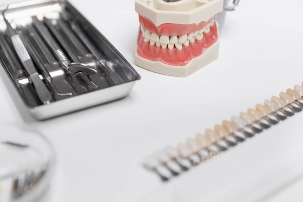 Quais São os Tipos de Implantes Dentários? Dentista no Catete
